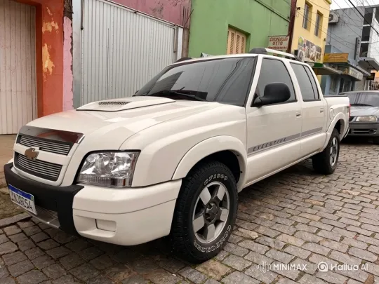 White Pickup Truck Transforms with Lowering Suspension – AI Generated Video | Hailuo AI
