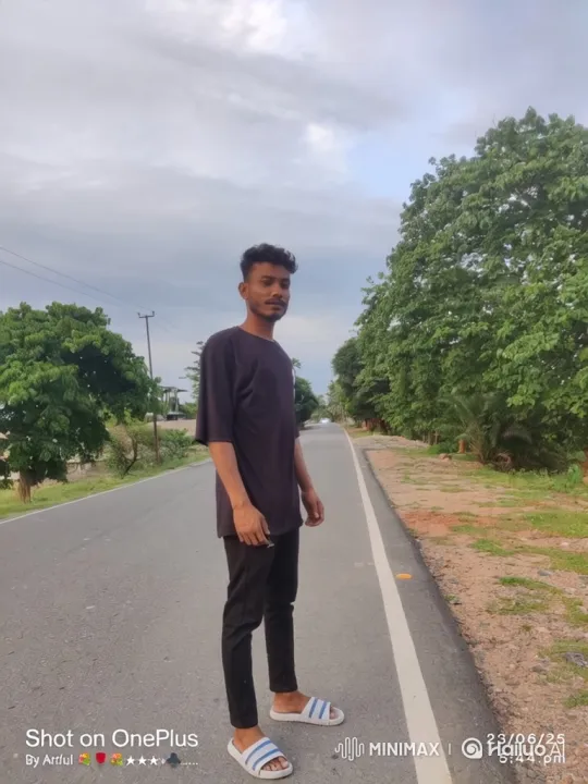 Young Man Gets Into Luxury SUV and Drives Away – AI Generated Video | Hailuo AI