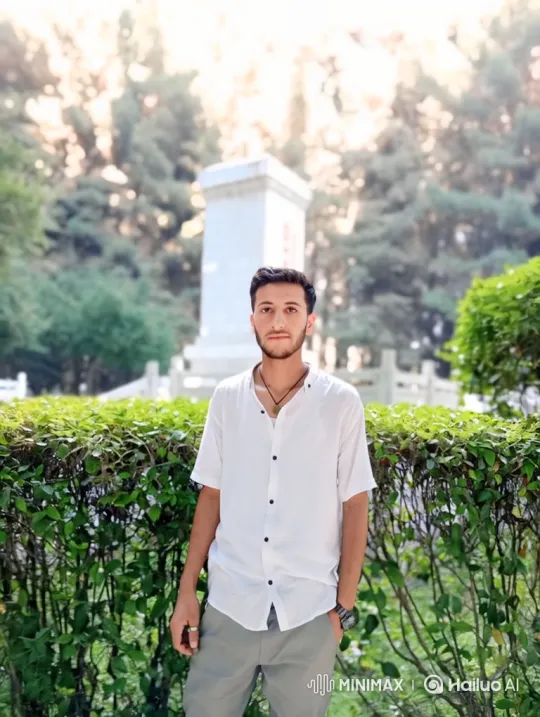Young Couple's Silent Connection in a Sunlit Park – AI Generated Video | Hailuo AI