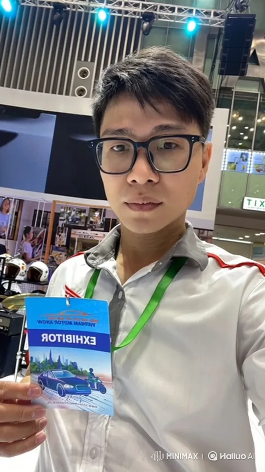 Vietnam Motor Show: Close-up on Exhibitor and Scooter Display – AI Generated Video | Hailuo AI