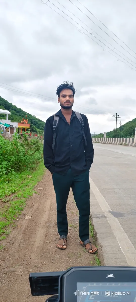 Young Man Meets Figure Resembling Modi by Roadside – AI Generated Video | Hailuo AI
