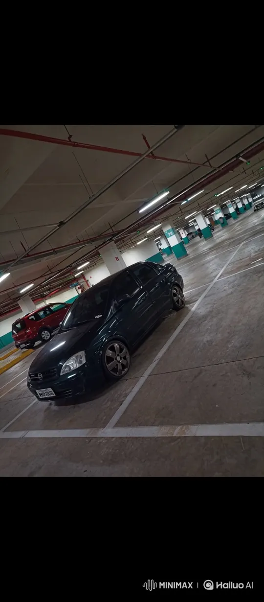 Custom Dark Green Sedan's Air Suspension Descent – AI Generated Video | Hailuo AI