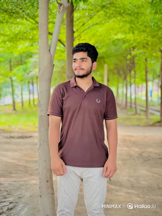 Young Couple Shares a Quiet Moment in a Golden Park – AI Generated Video | Hailuo AI