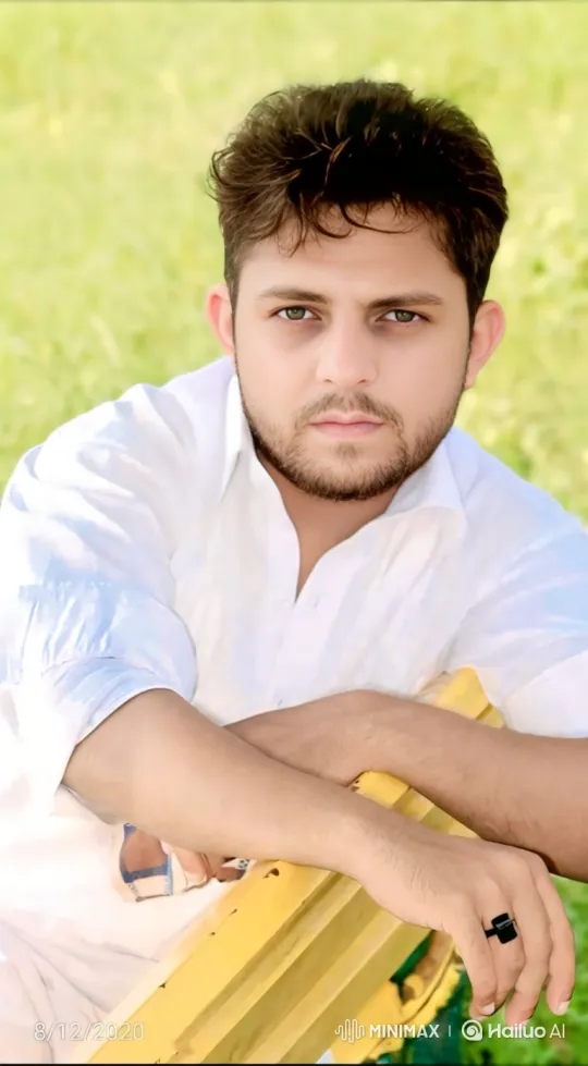 Romantic Encounter in a Golden Hour Park Setting – AI Generated Video | Hailuo AI
