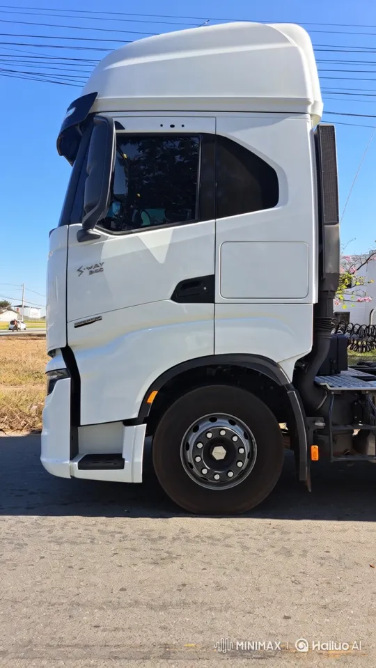 Modern Semi-Truck Begins Smooth Journey – AI Generated Video | Hailuo AI