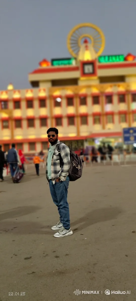 Man in Plaid Prepares to Drive Away at Dusk – AI Generated Video | Hailuo AI
