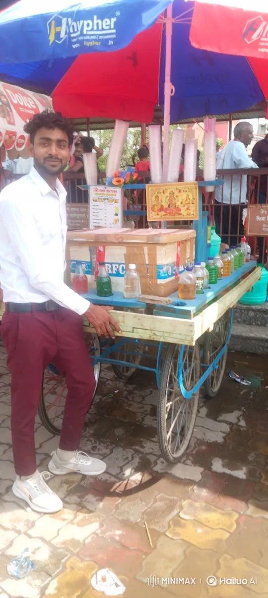 Young Vendor Meets Political Figure at Street Cart – AI Generated Video | Hailuo AI