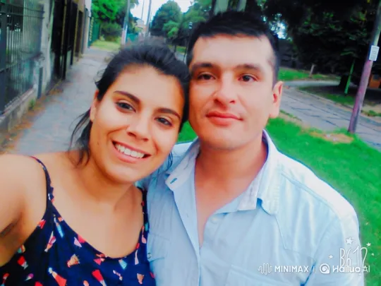 Couple Shares Joyful Moment on Sidewalk – AI Generated Video | Hailuo AI
