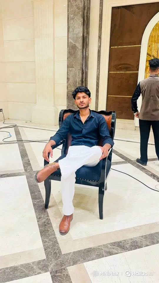 Young Man Meets Narendra Modi Impersonator in Luxurious Hall – AI Generated Video | Hailuo AI