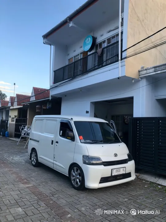 Custom Van Lowers Its Body on Residential Street – AI Generated Video | Hailuo AI