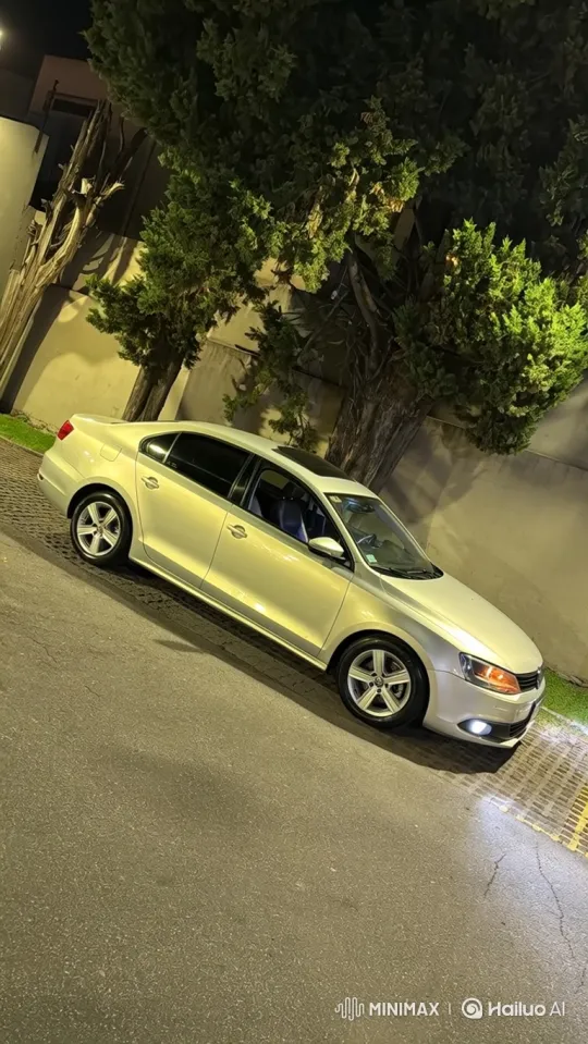 Silver Sedan Lowers with Advanced Air Suspension – AI Generated Video | Hailuo AI