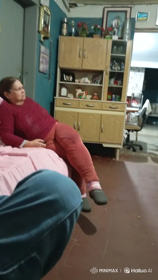 Woman Enjoys Solitary Dance in Modest Bedroom – AI Generated Video | Hailuo AI