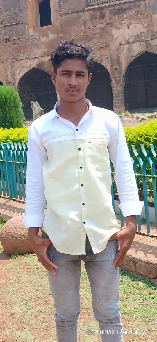 Indian Prime Minister Narendra Modi warmly greets a young man. – AI Generated Video | Hailuo AI