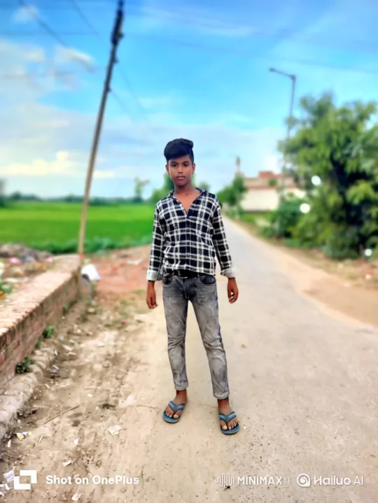 Young Man Meets Figure Resembling Modi on Rural Road – AI Generated Video | Hailuo AI