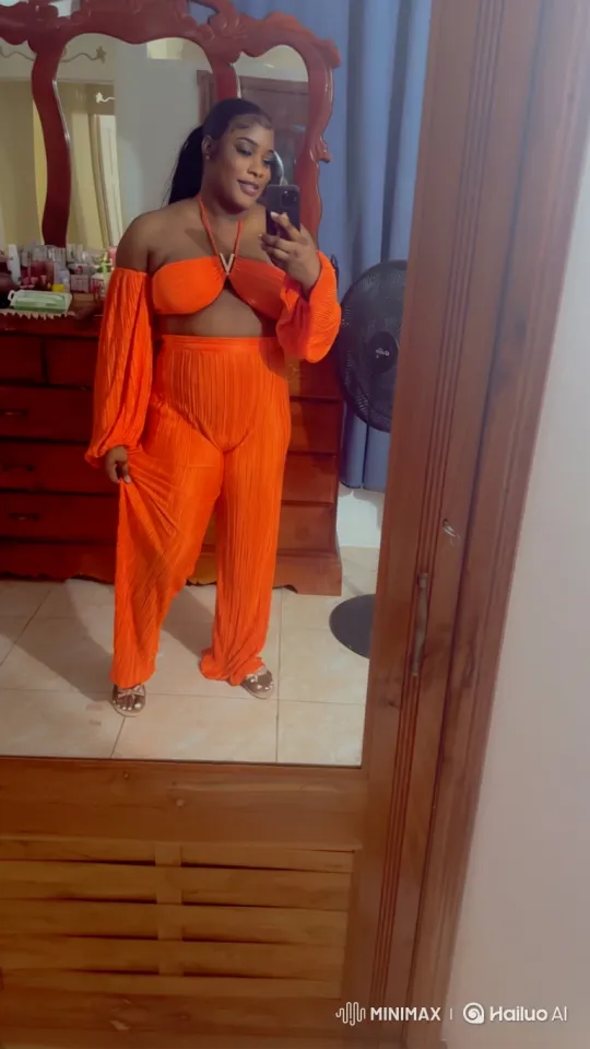 Woman in Orange Outfit Enters Lexus and Drives Away – AI Generated Video | Hailuo AI