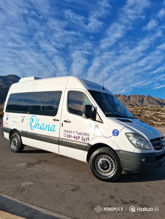 Mercedes-Benz Sprinter Van Lowering Demonstration – AI Generated Video | Hailuo AI