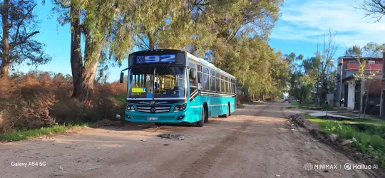 Bus 92 in Rustic Setting: Slow Descent from Sky to Ground – AI Generated Video | Hailuo AI