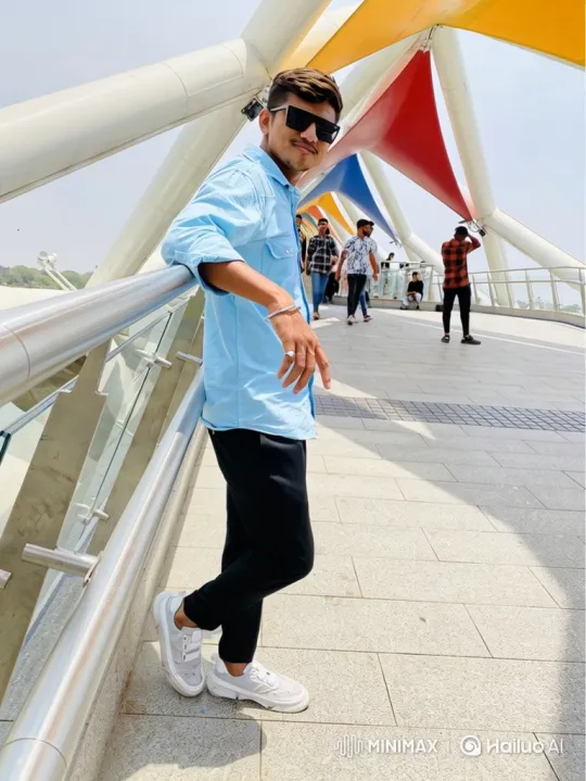 Indian Prime Minister Modi Shakes Hands with Young Man on Bridge – AI Generated Video | Hailuo AI