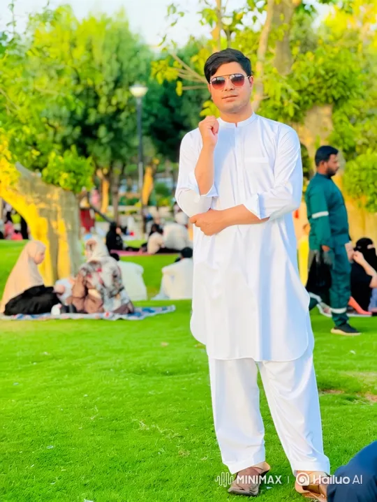 Young Couple Shares Serene Moment in Urban Park – AI Generated Video | Hailuo AI