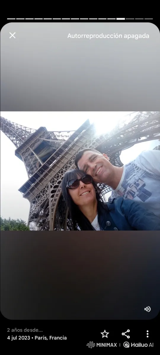 Couple Kisses in Front of Eiffel Tower – AI Generated Video | Hailuo AI
