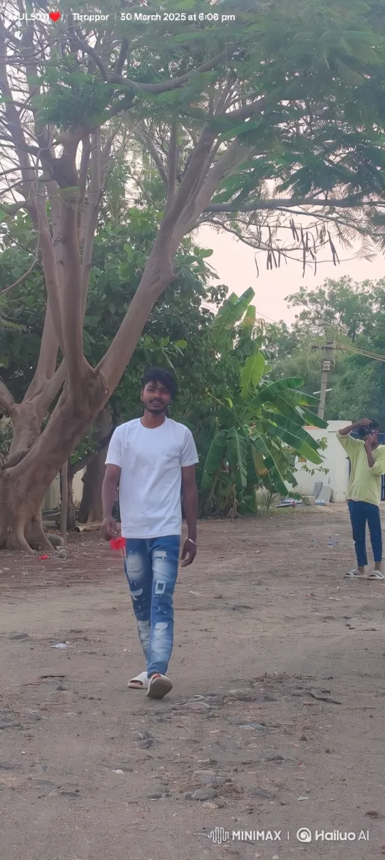 Young Couple Shares Serene Moment in Golden Hour Park – AI Generated Video | Hailuo AI