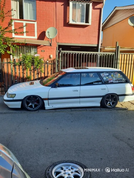 Lowrider Station Wagon Descends Smoothly – AI Generated Video | Hailuo AI