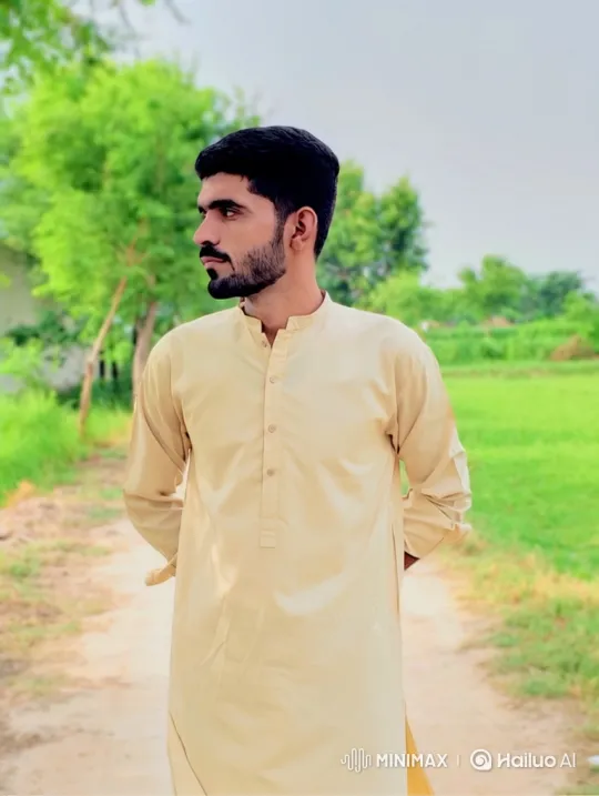 Young Couple's Serene Encounter in Golden Hour Park – AI Generated Video | Hailuo AI