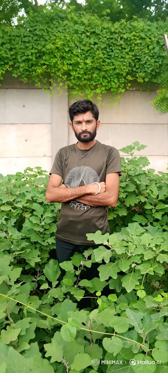 Man Stands Still Amidst Moving Foliage Background – AI Generated Video | Hailuo AI