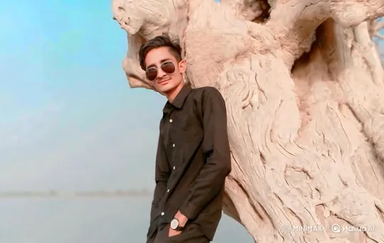 Young Couple Sharing a Romantic Moment in a Golden Hour Park – AI Generated Video | Hailuo AI