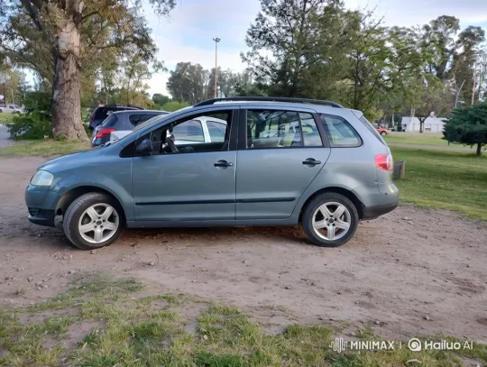 Station Wagon Lowering Its Suspension in a Park Setting – AI Generated Video | Hailuo AI