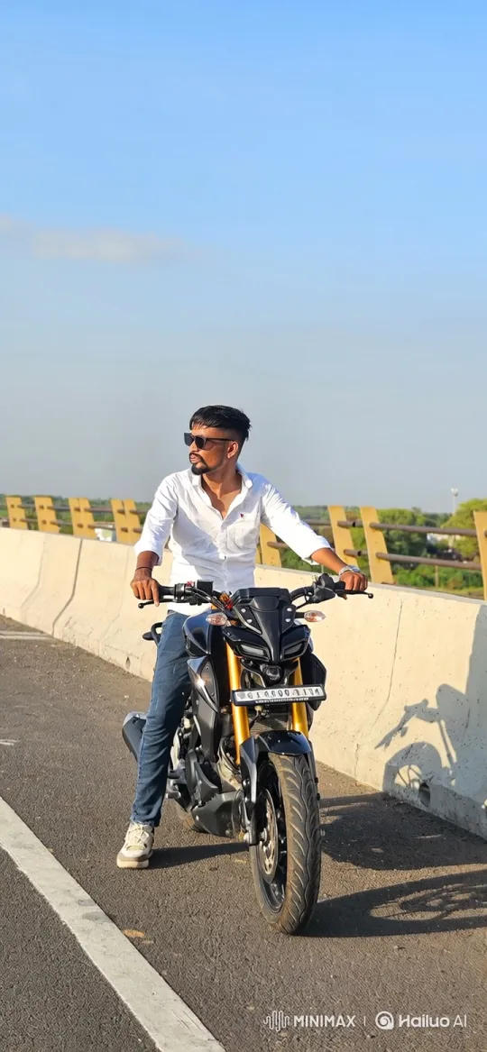 Narendra Modi Greeted Young Man on Motorcycle – AI Generated Video | Hailuo AI