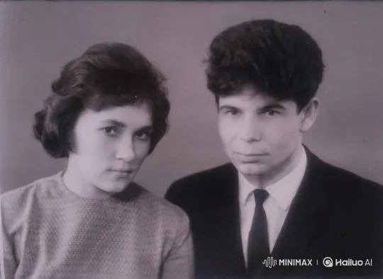 Transformation of a Couple's Stiff Pose into Genuine Smiles – AI Generated Video | Hailuo AI