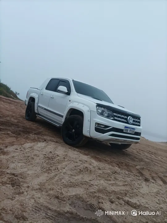 Volkswagen Amarok Customized Pickup's Aggressive Descent – AI Generated Video | Hailuo AI