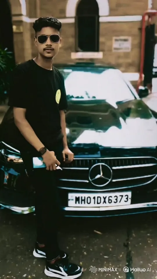 Young Man Gets Into White Range Rover on City Street – AI Generated Video | Hailuo AI