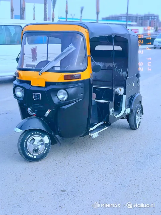 Start-up and Departure of Urban Auto-Rickshaw – AI Generated Video | Hailuo AI