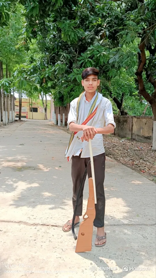 Young Man Meets Cricket Star Kohli in Surprise Encounter – AI Generated Video | Hailuo AI