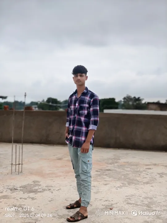 Young Man Boards Helicopter on Rooftop – AI Generated Video | Hailuo AI