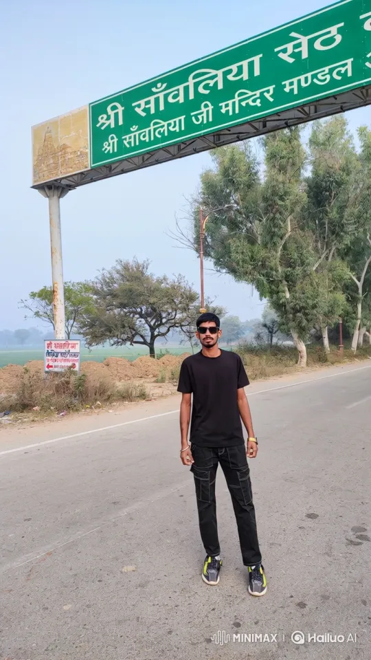 Young Man Meets Prime Minister Modi on a Quiet Road – AI Generated Video | Hailuo AI
