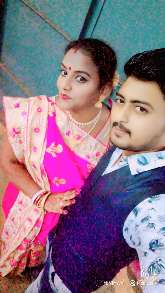 Couple Shares Affectionate Gaze in Close-Up Video – AI Generated Video | Hailuo AI