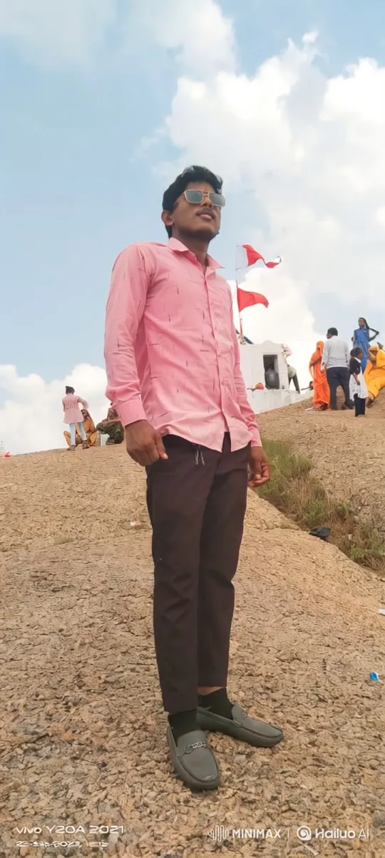 Young Man on Hill Meets Figure Resembling Trump – AI Generated Video | Hailuo AI