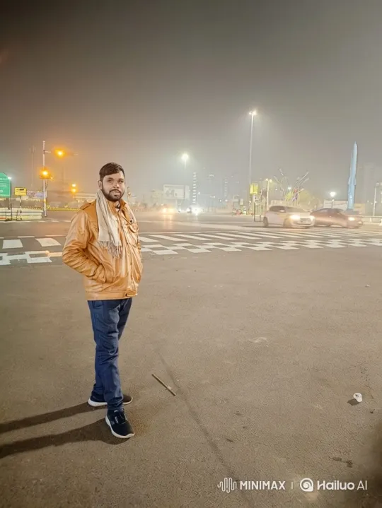 Indian PM Modi Lookalike Meets Man on Foggy Street – AI Generated Video | Hailuo AI