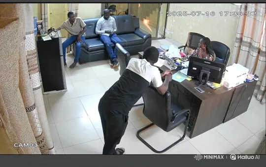 Casual Office Interaction Captured on Security Camera – AI Generated Video | Hailuo AI