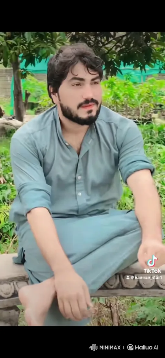 Young Couple Shares Joyful, Romantic Moment in Park – AI Generated Video | Hailuo AI