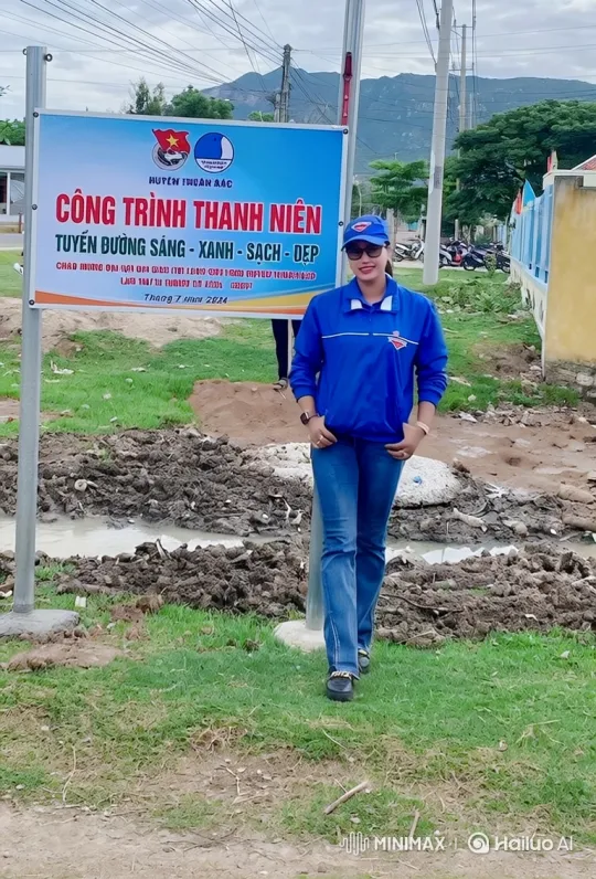 Asian Woman Promotes Local Youth Project in Vietnam – AI Generated Video | Hailuo AI