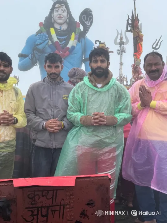 Men at Mountain Peak Pray Before Enormous Statue – AI Generated Video | Hailuo AI