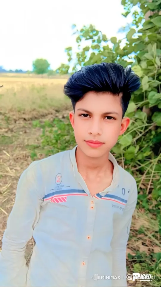 Indian PM Modi Greets Young Man with Warm Handshake – AI Generated Video | Hailuo AI