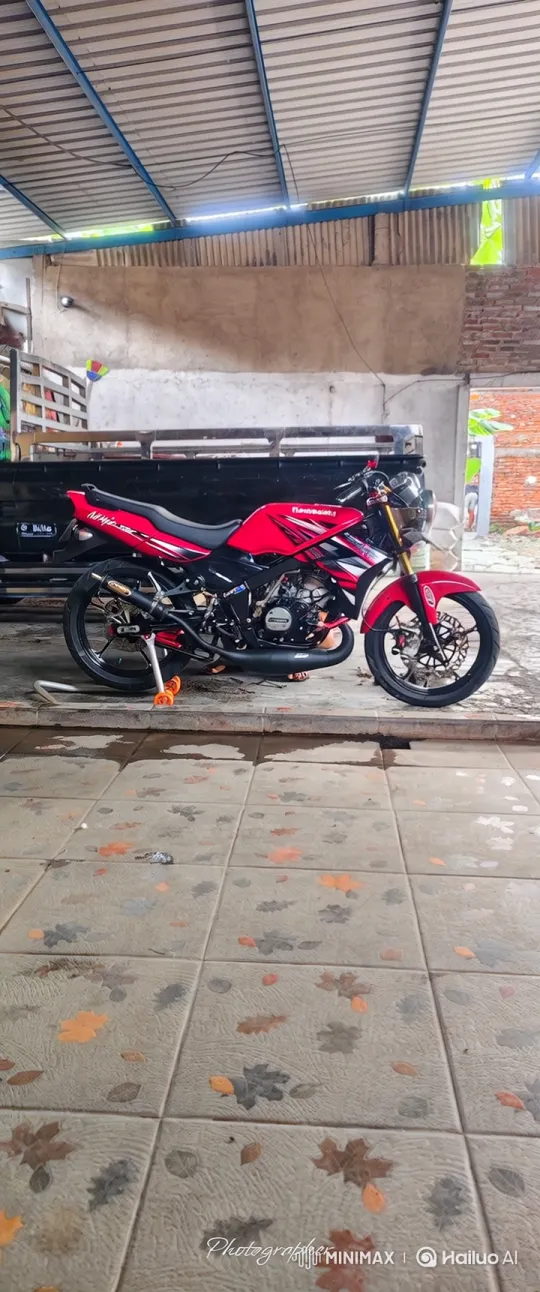 Motorcycle Transforms into a Lamborghini in Daylit Garage – AI Generated Video | Hailuo AI