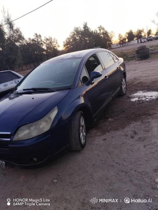 Air Suspension Transformation of a Sedan – AI Generated Video | Hailuo AI