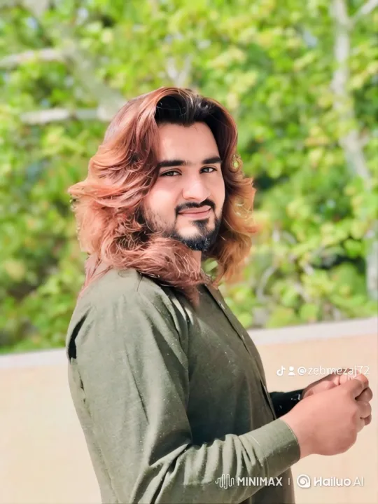 Young Man with Highlighted Hair in Close-Up – AI Generated Video | Hailuo AI
