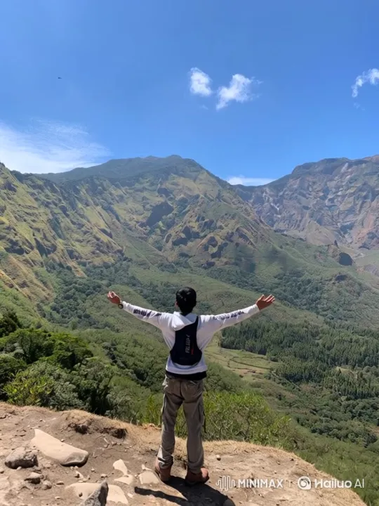 From Mountain Peak to Cosmic Perspective: Earth's Splendor Revealed – AI Generated Video | Hailuo AI